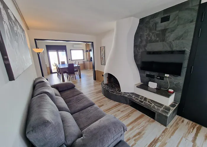 Cala Llarga Сasa de vacaciones Rosas