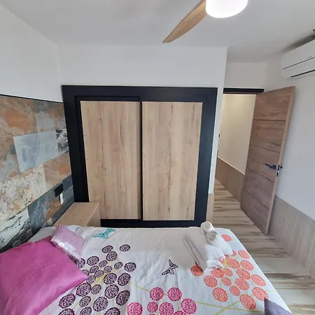 Cala Llarga Сasa de vacaciones Rosas